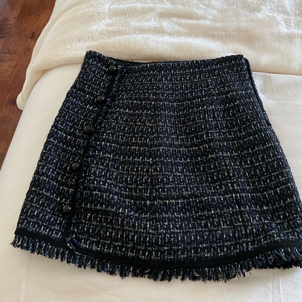 Veronica Beard Cooke Mirabelle Metallic
Lurex Tweed Skirt Size 4 - Picture 5 of 7